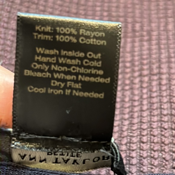 Cutest Ann Taylor Front Crochet Lace Black Tank Top Sz S/P - Picture 8 of 12